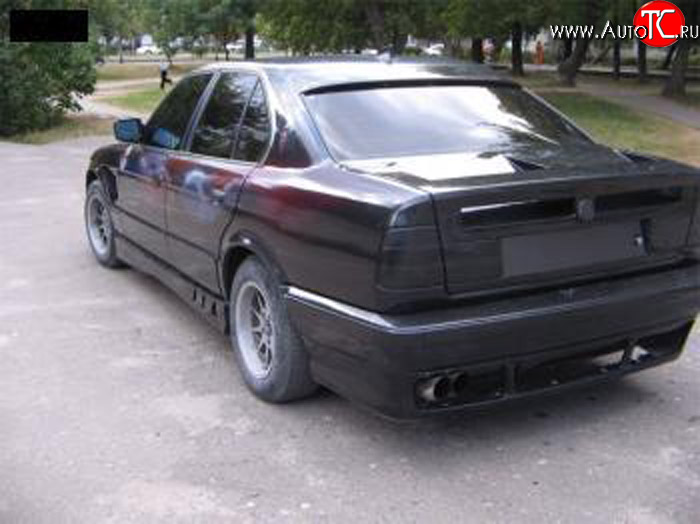 4 999 р. Накладка на задний бампер Rieger BMW 5 серия E34 седан дорестайлинг (1988-1994)  с доставкой в г. Кемерово