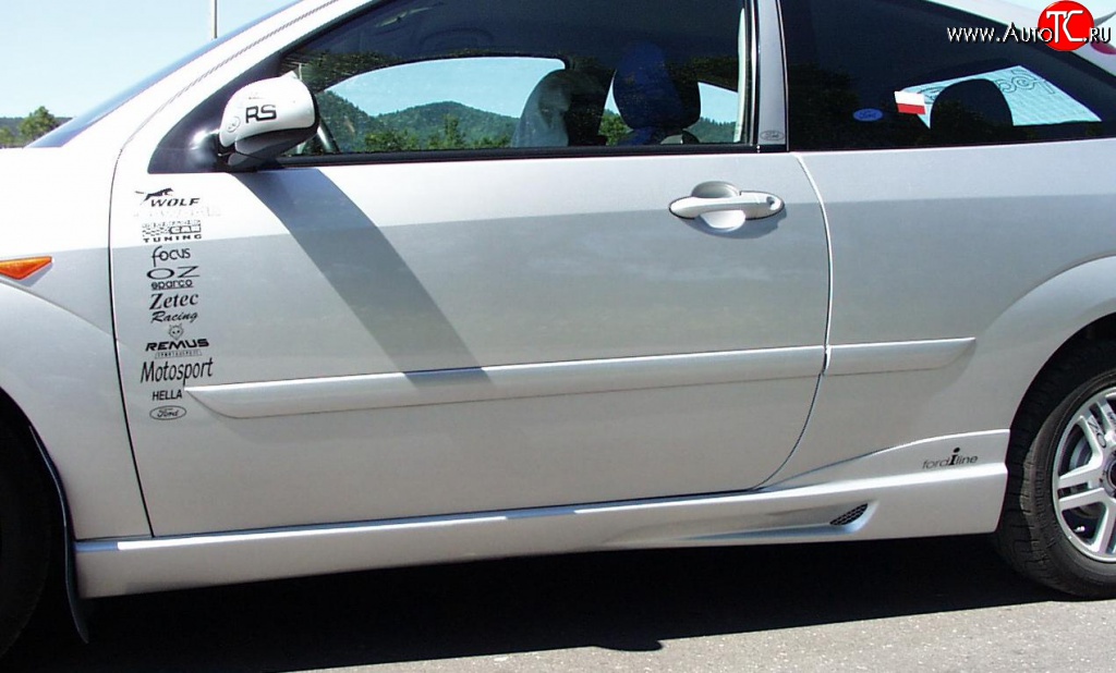 3 449 р. Пороги накладки Rieger Ford Focus 1 хэтчбэк 3 дв. дорестайлинг (1998-2002)  с доставкой в г. Кемерово