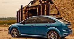 Пороги накладки ST Ford Focus  2 (2004-2011)  седан дорестайлинг, хэтчбэк 5 дв. дорестайлинг, седан рестайлинг, хэтчбэк 5 дв. рестайлинг