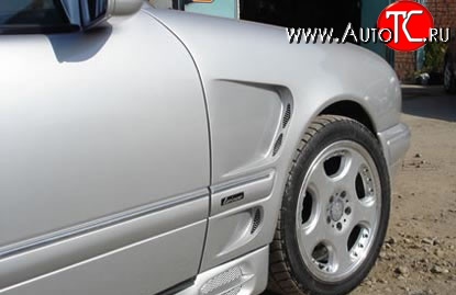 12 899 р. Передние крылья LORINZER Style Mercedes-Benz E-Class W210 седан рестайлинг (1999-2002)  с доставкой в г. Кемерово
