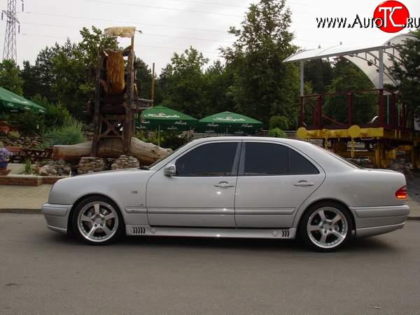 9 799 р. Пороги накладки Lorinzer Mercedes-Benz E-Class W210 дорестайлинг седан (1996-1999) (Неокрашенные)  с доставкой в г. Кемерово