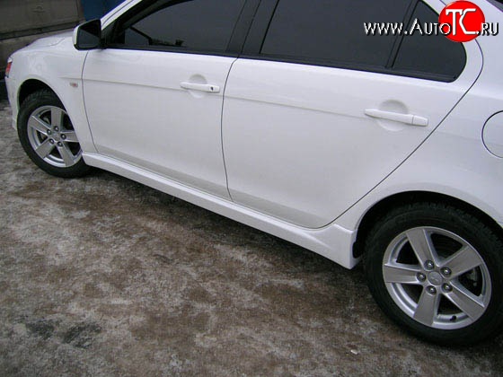 4 189 р. Пороги накладки Evo  Mitsubishi Lancer  10 CY (2007-2017) седан дорестайлинг, хэтчбэк дорестайлинг, седан рестайлинг, хэтчбек 5 дв рестайлинг (Неокрашенные)  с доставкой в г. Кемерово