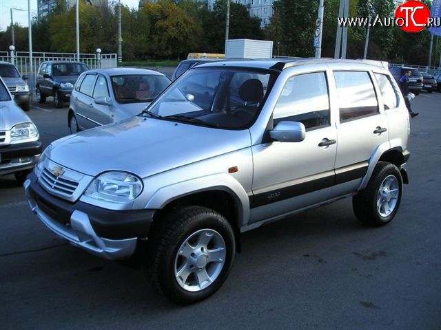 889 р. Накладки на зеркала Трофи после 2005 г.в  Chevrolet Niva  2123 (2002-2008), Лада 2123 (Нива Шевроле) (2002-2008) (Неокрашенные)  с доставкой в г. Кемерово