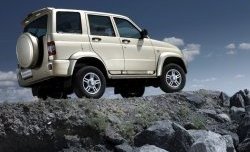 4 639 р. Спойлер Спорт Уаз Патриот 3163 5 дв. дорестайлинг (2005-2013) (Окрашенный без стоп сигнала)  с доставкой в г. Кемерово. Увеличить фотографию 2