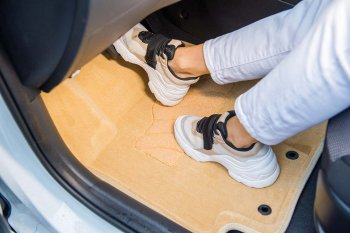 6 929 р. Текстильные коврики в салон SEINTEX 3D бежевые Audi A6 C7 дорестайлинг, универсал (2010-2014)  с доставкой в г. Кемерово. Увеличить фотографию 3
