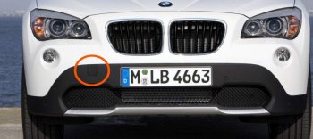 Заглушка в передний бампер SAT (под крюк, дорестайлинг) BMW X1  E84 (2009-2015)