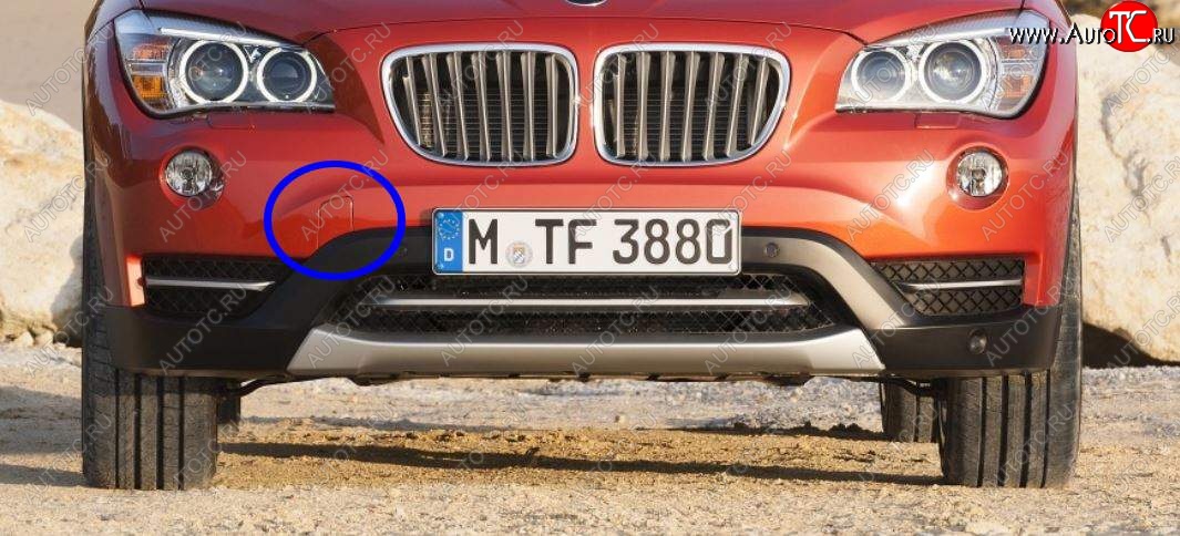 619 р. Заглушка в передний бампер SAT (под крюк, рестайлинг)  BMW X1  E84 (2009-2015) (Неокрашенная)  с доставкой в г. Кемерово