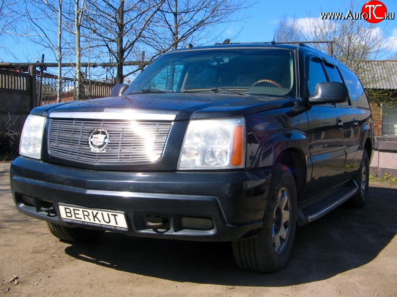 9 599 р. Декоративная вставка решетки радиатора Berkut  Cadillac Escalade  GMT820 джип 5 дв. (2001-2006) короткая база  с доставкой в г. Кемерово