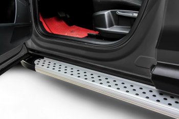 Пороги алюминиевые Slitkoff Chery Tiggo 7 PRO (2019-2025) (Standart Silver)