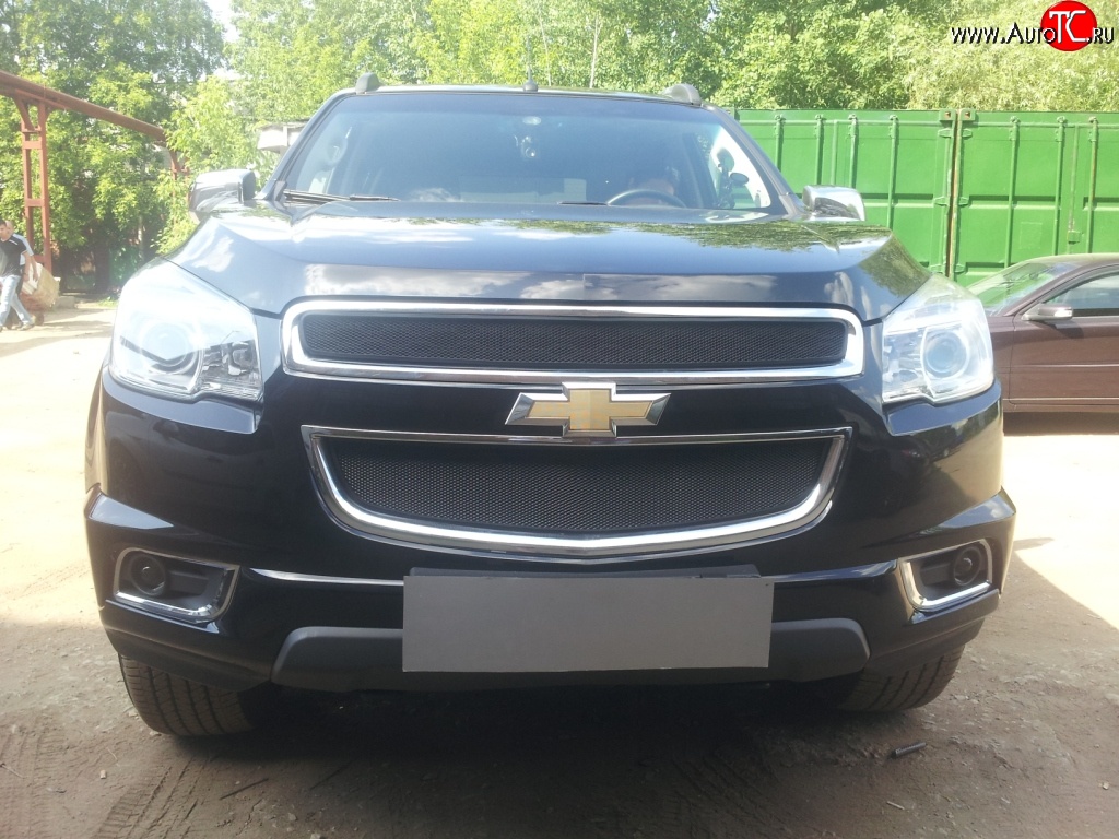 1 469 р. Нижняя сетка на бампер Russtal (черная) Chevrolet Trailblazer GM800 дорестайлинг (2012-2016)  с доставкой в г. Кемерово