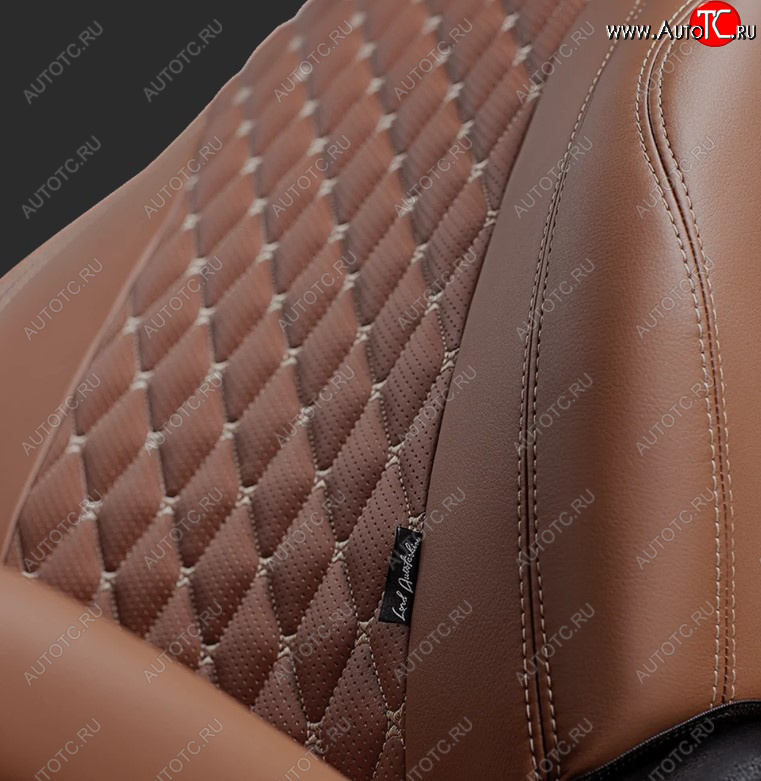 17 449 р. Чехлы для сидений Lord Autofashion Байрон (экокожа, спинка 60/40, 2 П- и 1 Г-образных подголовника)  Chevrolet Cruze ( J300,  J305,  J308) (2009-2015) седан дорестайлинг, хэтчбек дорестайлинг, седан рестайлинг, универсал рестайлинг, хэтчбек рестайлинг (Коричневый, вставка коричневая, строчка бежевая)  с доставкой в г. Кемерово