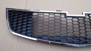 1 049 р. Решетка радиатора SPARD (нижняя) Chevrolet Cruze J305 хэтчбек дорестайлинг (2009-2012) (Неокрашенная)  с доставкой в г. Кемерово. Увеличить фотографию 2