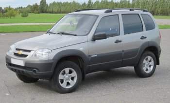 7 999 р. Рейлинги крыши АПС  Chevrolet Niva  2123 (2002-2020), Лада 2123 (Нива Шевроле) (2002-2021), Лада Нива Трэвел (2021-2025) (Черные, без поперечин)  с доставкой в г. Кемерово. Увеличить фотографию 4