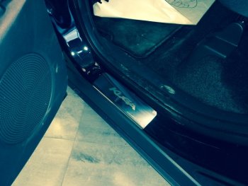 2 179 р. Накладки порожков салона INOX Ford Kuga 2 рестайлинг (2016-2019) (нержавеющая сталь)  с доставкой в г. Кемерово. Увеличить фотографию 4