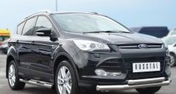 83 999 р. Защита порогов с пластиковыми вставками для ног из круглой трубы диаметром 76 мм Russtal Ford Kuga 2 дорестайлинг (2013-2016) (Защита порогов с со скосами на торцах (вариант 1))  с доставкой в г. Кемерово. Увеличить фотографию 4