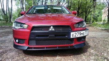 899 р. Вставка переднего бампера (зубатка) Evo  Mitsubishi Lancer  10 CY (2007-2017) седан дорестайлинг, хэтчбэк дорестайлинг, седан рестайлинг, хэтчбек 5 дв рестайлинг (Неокрашенная)  с доставкой в г. Кемерово. Увеличить фотографию 7