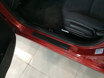 2 489 р. Накладки порожков салона INOX  Hyundai Solaris  RBr (2010-2017) седан дорестайлинг, хэтчбэк дорестайлинг, седан рестайлинг, хэтчбэк рестайлинг (Нержавеющая сталь + карбон)  с доставкой в г. Кемерово. Увеличить фотографию 4