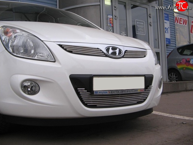 4 799 р. Декоративная вставка воздухозаборника Berkut Hyundai i20 PB хэтчбэк дорестайлинг (2008-2012)  с доставкой в г. Кемерово