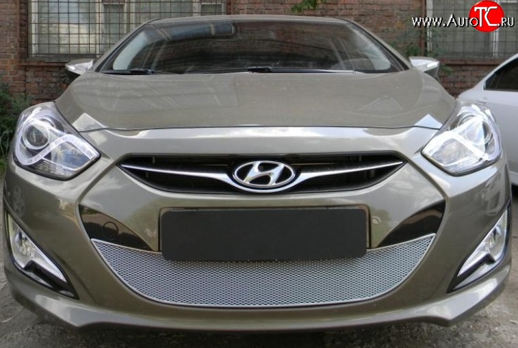 2 349 р. Сетка на бампер Russtal (хром) Hyundai I40 1 VF дорестайлинг седан (2011-2015)  с доставкой в г. Кемерово