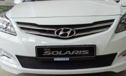 2 099 р. Сетка на бампер Russtal (черная)  Hyundai Solaris  RBr (2014-2017) седан рестайлинг  с доставкой в г. Кемерово. Увеличить фотографию 1