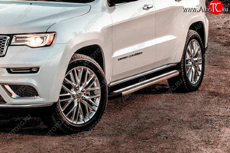 10 999 р. Пороги алюминиевые Slitkoff  Jeep Grand Cherokee  WK2 (2013-2018) 1-ый рестайлинг (Luxe Black)  с доставкой в г. Кемерово