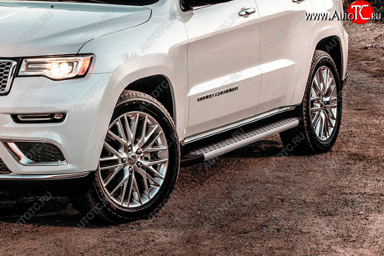 16 999 р. Пороги алюминиевые Slitkoff  Jeep Grand Cherokee  WK2 (2013-2018) 1-ый рестайлинг (Standart Silver)  с доставкой в г. Кемерово
