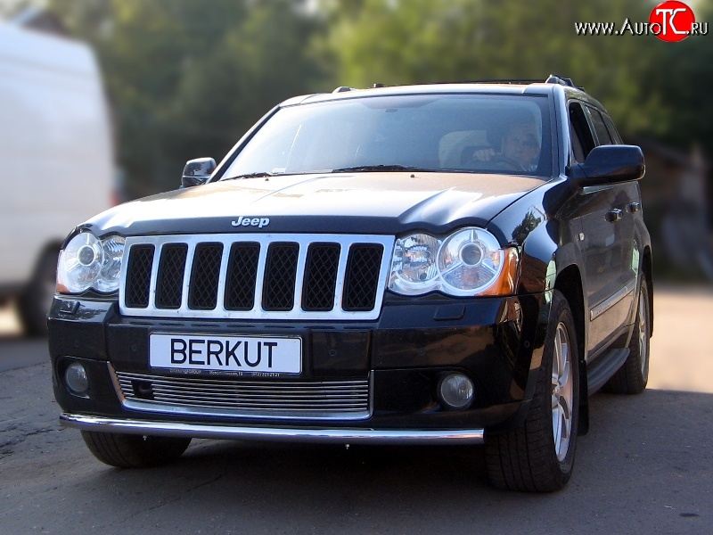4 199 р. Декоративная вставка воздухозаборника Berkut Jeep Grand Cherokee WK (2004-2010)  с доставкой в г. Кемерово