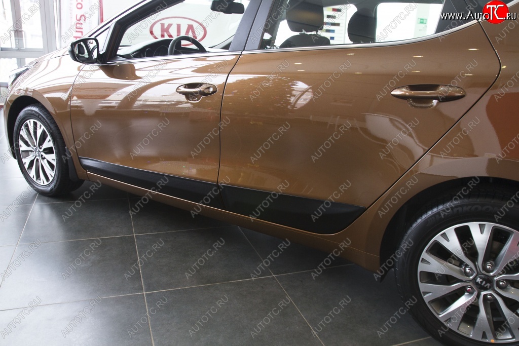 4 199 р. Молдинги RA  KIA Ceed  2 JD (2015-2018) рестайлинг, хэтчбэк (Поверхность шагрень)  с доставкой в г. Кемерово