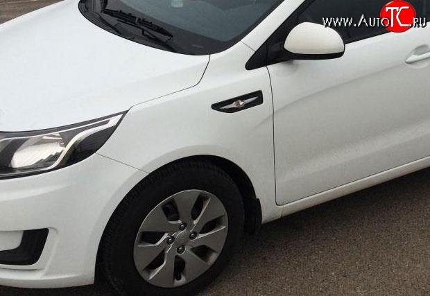 4 389 р. Переднее левое крыло Стандартное KIA Rio 3 QB дорестайлингхэтчбек5дв. (2011-2015) (Окрашенное)  с доставкой в г. Кемерово
