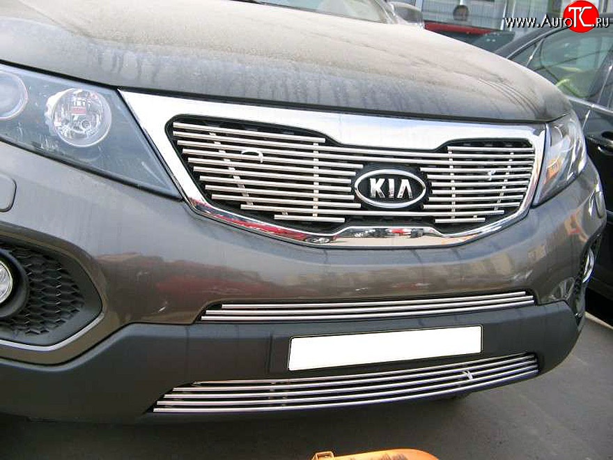 6 799 р. Декоративная вставка воздухозаборника Berkut KIA Sorento XM дорестайлинг (2009-2012)  с доставкой в г. Кемерово
