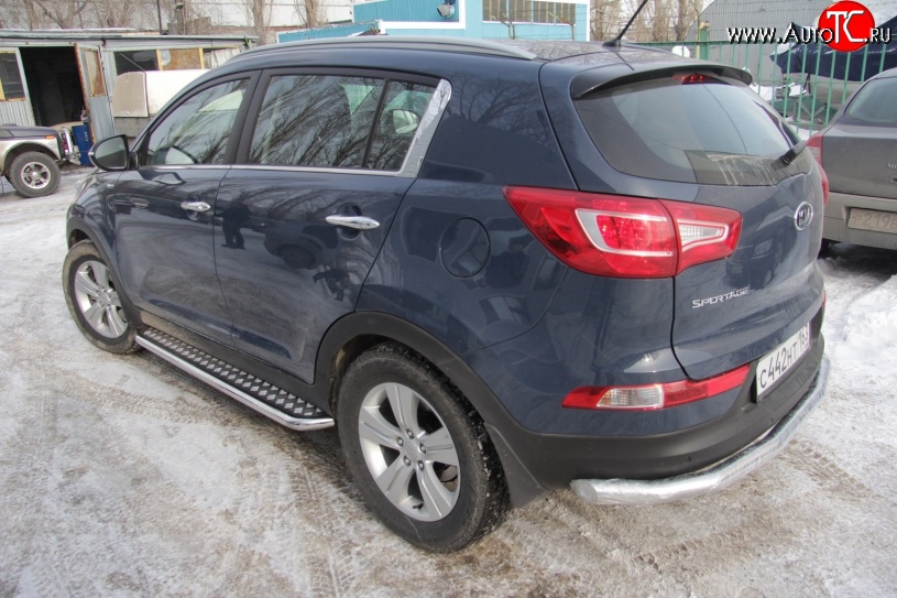 9 299 р. Защита порогов из труб d51 с листом Petroil Tuning  KIA Sportage  3 SL (2010-2016) дорестайлинг, рестайлинг (Нержавеющая полированная сталь)  с доставкой в г. Кемерово