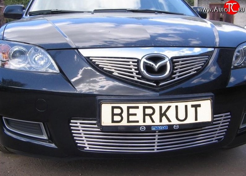 3 999 р. Декоративная вставка решетки радиатора Berkut Mazda 3/Axela BK дорестайлинг седан (2003-2006)  с доставкой в г. Кемерово