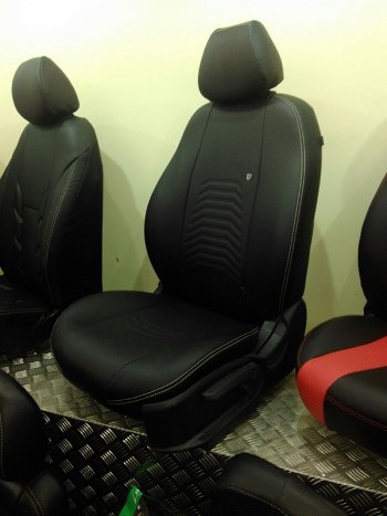8 249 р. Чехлы для сидений Lord Autofashion Денвер (экокожа) Mazda 3/Axela BM дорестайлинг, хэтчбэк (2013-2016) (Чёрный, вставка чёрная)  с доставкой в г. Кемерово. Увеличить фотографию 7
