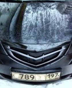 3 189 р. Решётка радиатора Style v2 (значок)  Mazda 3/Axela  BK (2003-2006) дорестайлинг, хэтчбэк (Неокрашенная)  с доставкой в г. Кемерово. Увеличить фотографию 3