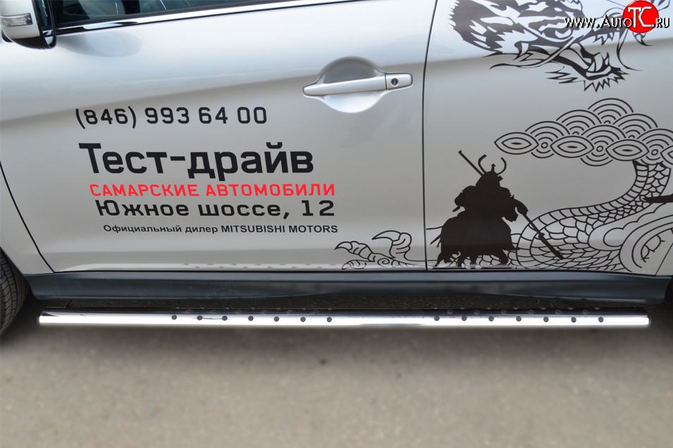 16 649 р. Защита порогов с круглыми вставками для ног из овальной трубы диаметром 75x42 мм Russtal Mitsubishi ASX 1-ый рестайлинг (2013-2016)  с доставкой в г. Кемерово