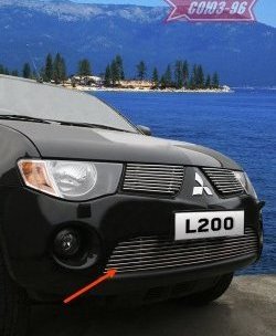 Декоративный элемент воздухозаборника Souz-96 (d10) Mitsubishi L200 4  дорестайлинг (2006-2014)