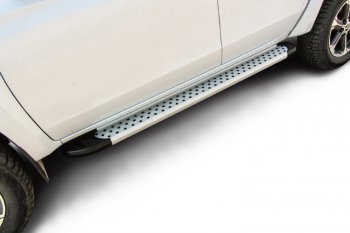 Пороги алюминиевые Slitkoff Mitsubishi L200  5 KK,KL (2018-2022) рестайлинг (Standart Silver)