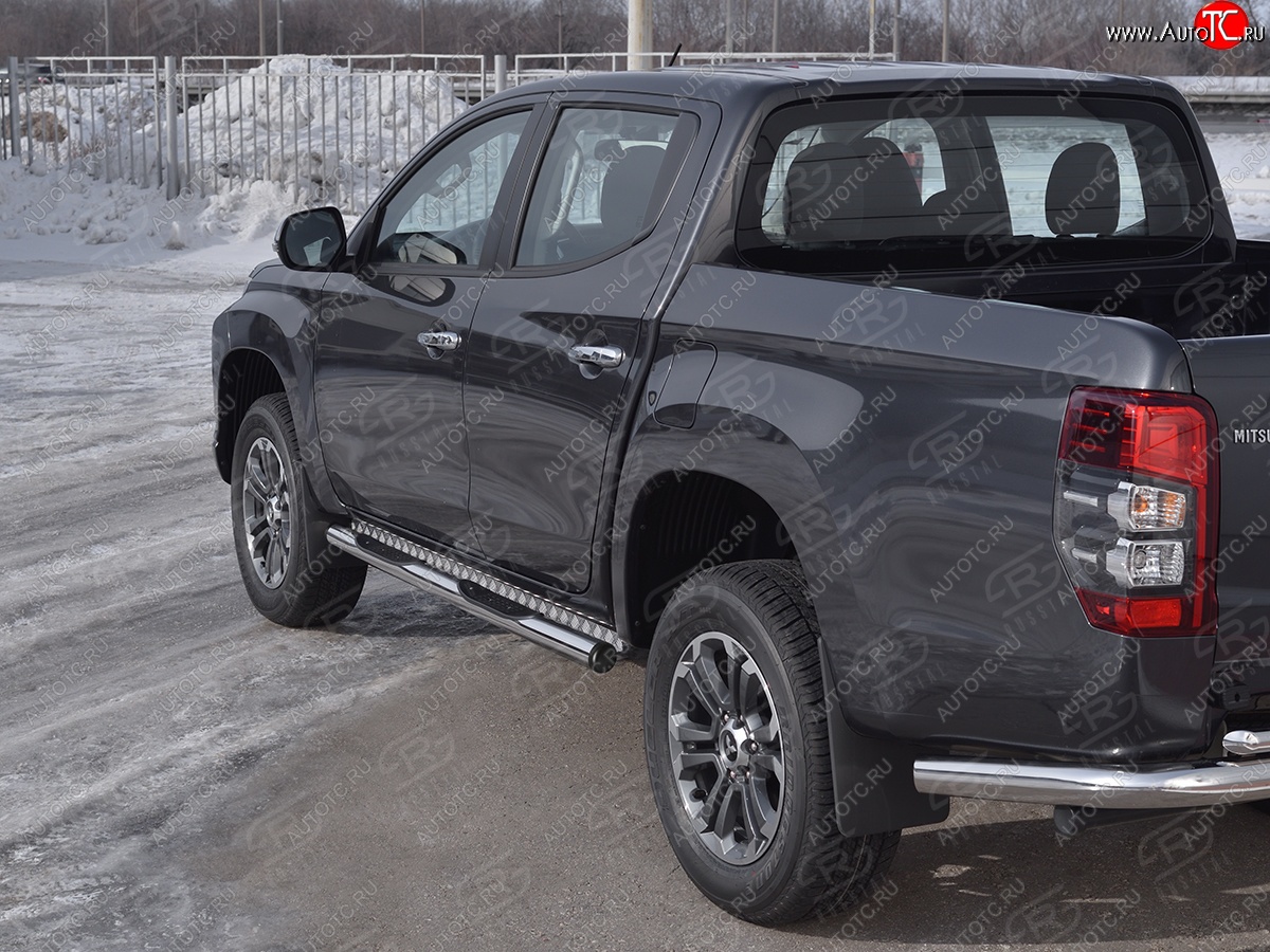 22 949 р. Защита порогов (Ø76 мм с проступью, нержавейка) SLITKOFF  Mitsubishi L200  5 KK,KL (2018-2022) рестайлинг (С пластиковыми заглушками на торцах)  с доставкой в г. Кемерово