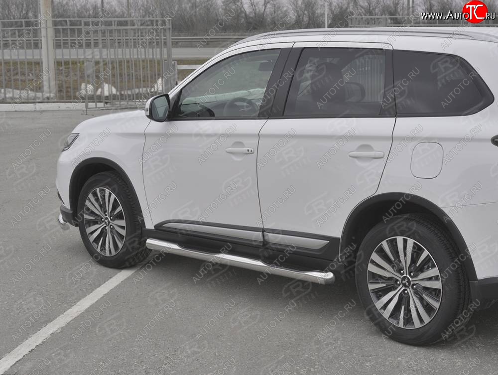 24 549 р. Защита порогов (Ø76 мм с проступью, нержавейка) SLITKOFF  Mitsubishi Outlander  GF (2018-2022) 3-ий рестайлинг (Металлические торцы под 90°)  с доставкой в г. Кемерово