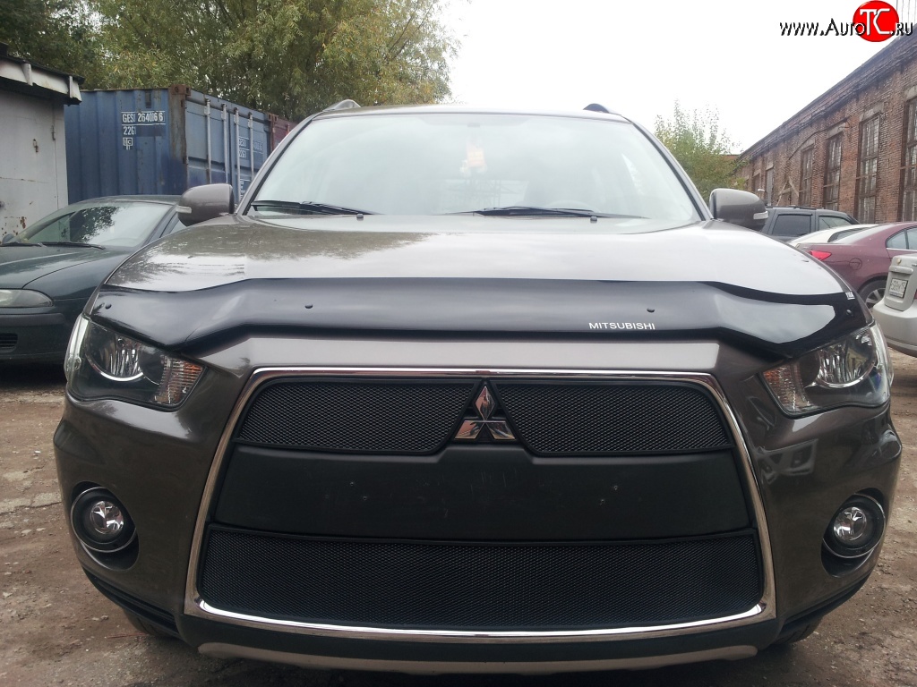 2 899 р. Сетка на бампер Russtal (черная) Mitsubishi Outlander XL (CW)  рестайлинг (2010-2013)  с доставкой в г. Кемерово
