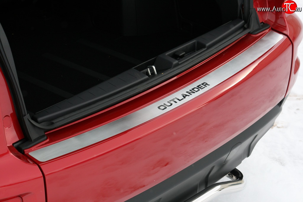 2 069 р. Накладка на задний бампер Novline Mitsubishi Outlander XL (CW)  рестайлинг (2010-2013) (Неокрашенная)  с доставкой в г. Кемерово