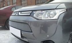 2 599 р. Сетка на бампер (рестайлинг) Russtal (хром) Mitsubishi Outlander GF дорестайлинг (2012-2014)  с доставкой в г. Кемерово. Увеличить фотографию 2