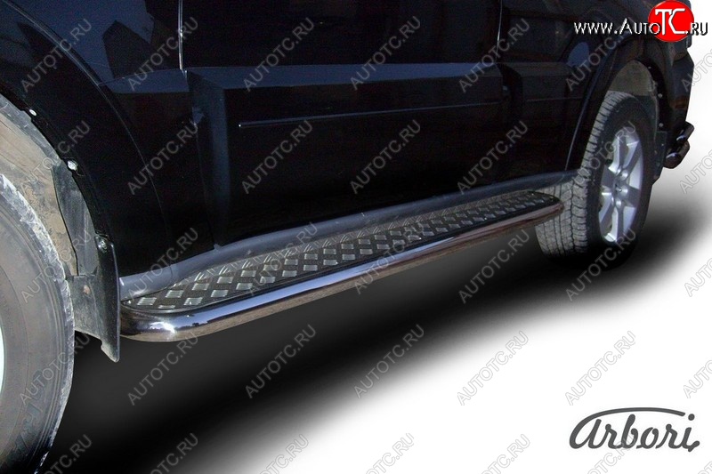 18 269 р. Защита штатных порогов с листом Arbori (нержавейка, алюминий, d57)  Mitsubishi Pajero  4 V90 (2006-2020) дорестайлинг, 1-ый рестайлинг, 2-ой рестайлинг  с доставкой в г. Кемерово
