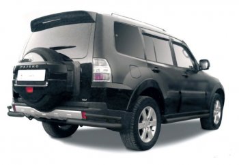 Защита заднего бампера (уголки, 2 трубы d76 и 42 mm) Mitsubishi Pajero 4 V90 дорестайлинг (2006-2011) (сталь, черный цвет)