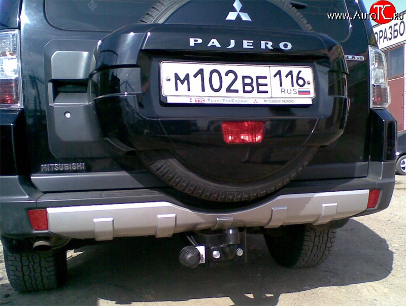 8 459 р. Фаркоп (3 дв.) NovLine Mitsubishi Pajero 4 V90 дорестайлинг (2006-2011)  с доставкой в г. Кемерово