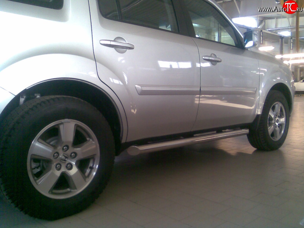 12 449 р. Защита порогов Russtal из круглой трубы диаметром 63 мм Honda Pilot YF4 рестайлинг (2011-2015) (Защита порогов с со скосами на торцах (вариант 1))  с доставкой в г. Кемерово