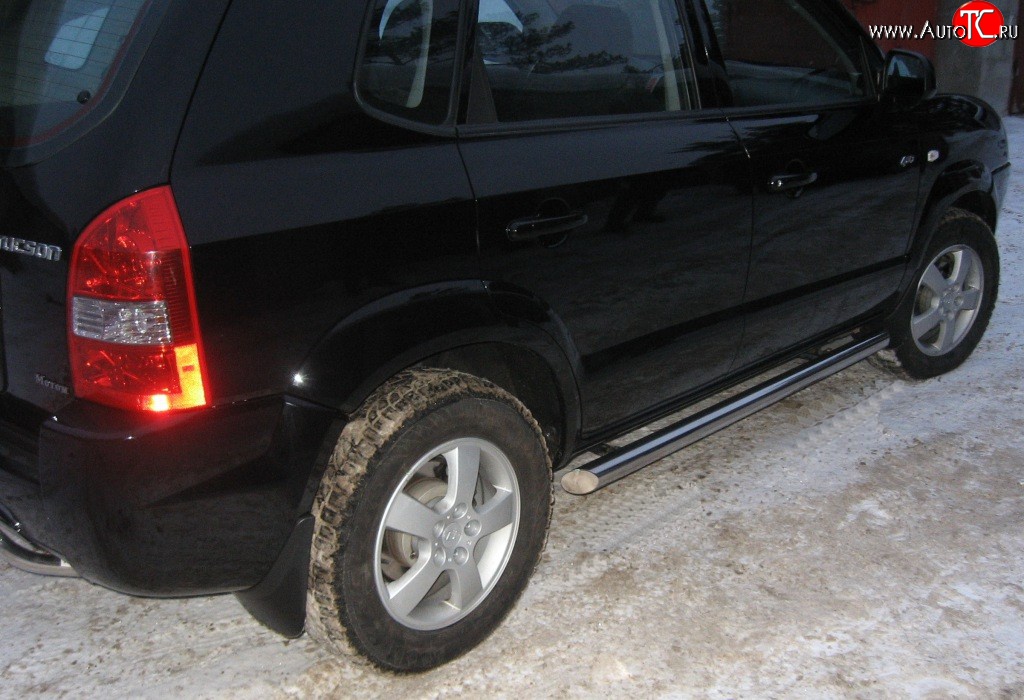 70 999 р. Защита порогов из круглой трубы диаметром d63 мм Russtal Hyundai Tucson JM (2004-2010) (Защита порогов с со скосами на торцах (вариант 1))  с доставкой в г. Кемерово