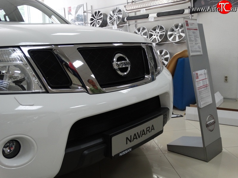 1 469 р. Нижняя сетка на бампер Russtal (черная) Nissan Pathfinder R51 рестайлинг (2009-2014)  с доставкой в г. Кемерово