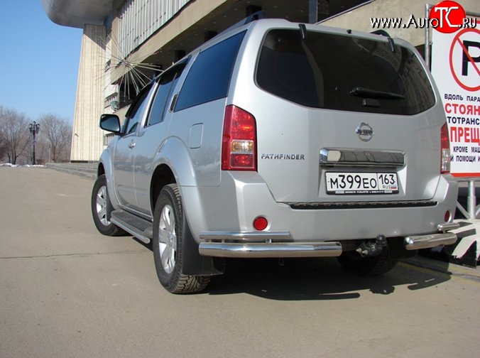 12 699 р. Защита заднего бампера углы d63 мм Металл Дизайн  Nissan Pathfinder  R51 (2004-2007) дорестайлинг (полированная нержавейка)  с доставкой в г. Кемерово