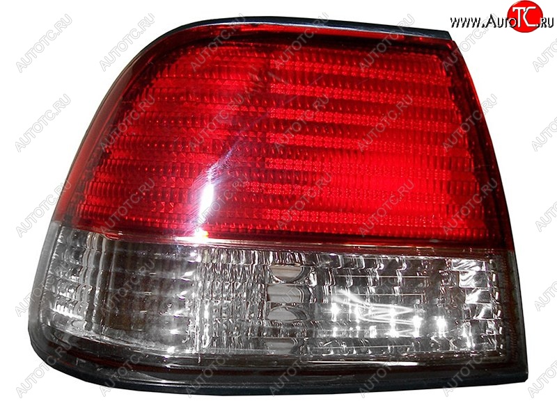 3 899 р. Левый фонарь (внешний/белая полоса) SAT Nissan Sunny B15 (1998-2004)  с доставкой в г. Кемерово